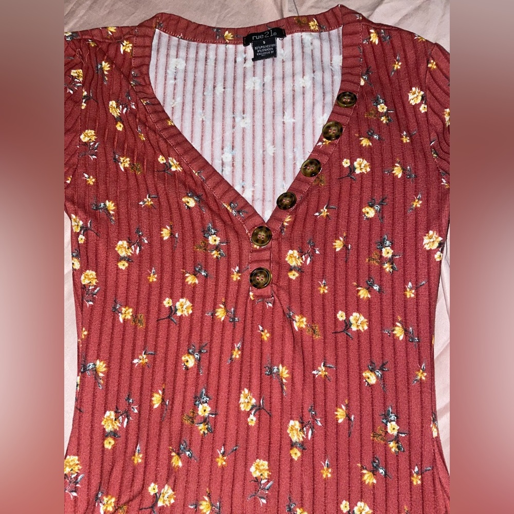 Long sleeve t shirt